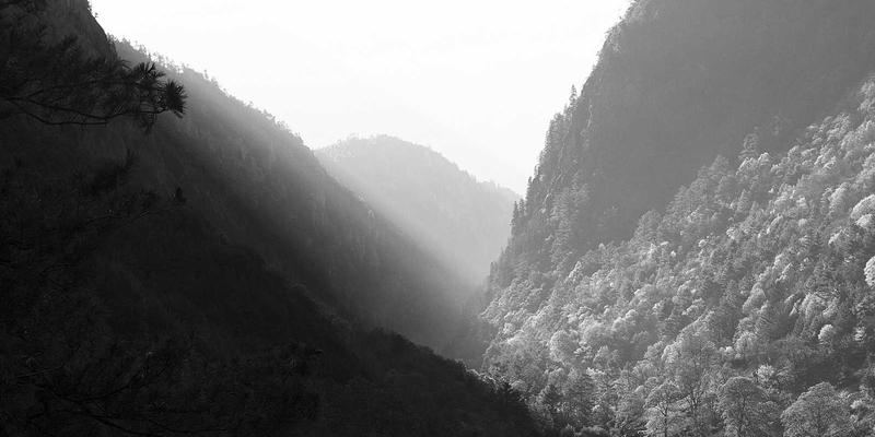 守护生命线：海德制冷如何以专业商业空调与维护服务，筑牢医药冷链存储的安全合规防线