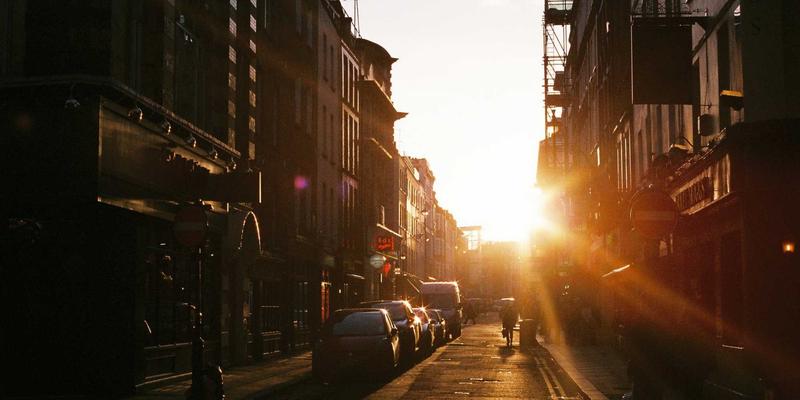 节能革命：海德制冷磁悬浮离心机如何重塑大型商业综合体空调系统